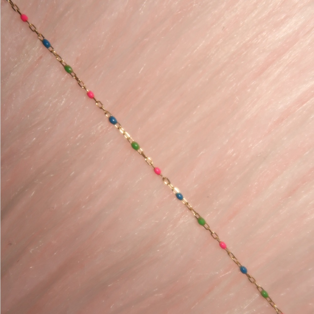 stone & strand dainty goldie pop bracelet